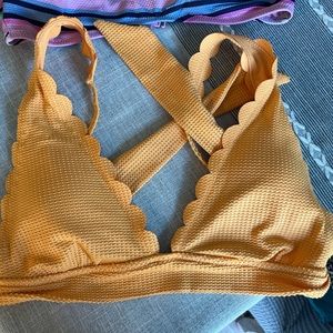 Aerie Scalloped bikini top